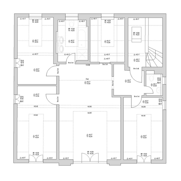 Grundrissplan mit Wänden, Fenstern, Türen und Höhekoten